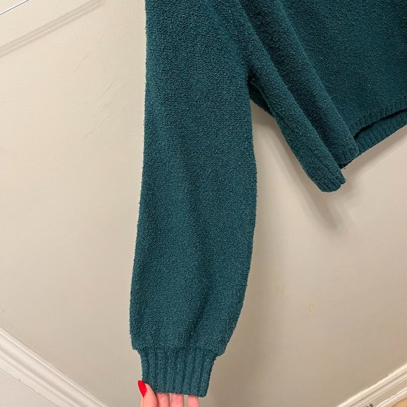 Hollister Off Shoulder Green Knit Sweater - Picture 3 of 3